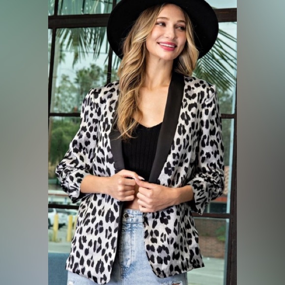 Passion of Essence Jackets & Blazers - Black and White Leopard Print Blazer with Modern Fit